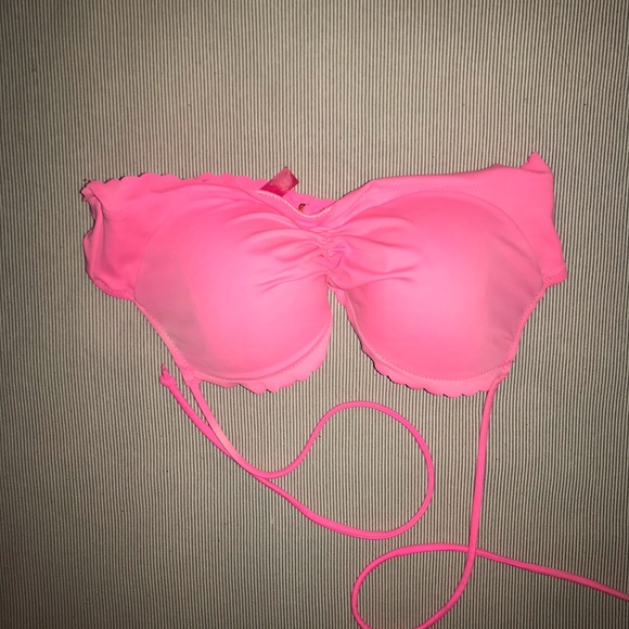 Victoria’s Secret Bikini top - Picture 3 of 3